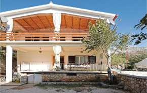 4 Bedroom Awesome Apartment In Starigrad